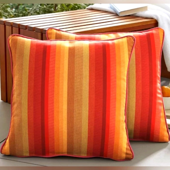 Sunbrella 16-in Indoor / Outdoor Pillow - Astoria Sunset - Set of 2 - Picture 3 of 6